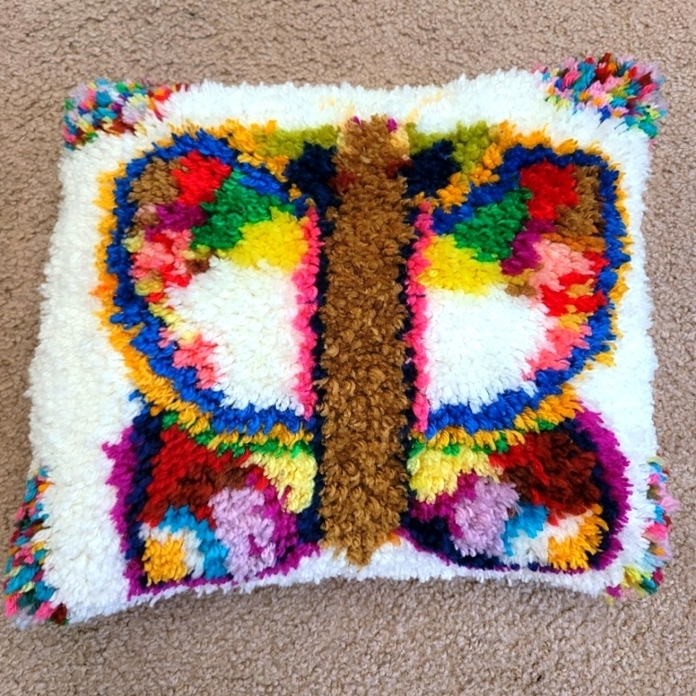 Vintage 17"x17" Colorful Butterfly Latch Hook Art Handmade by Gussie Hale, EUC